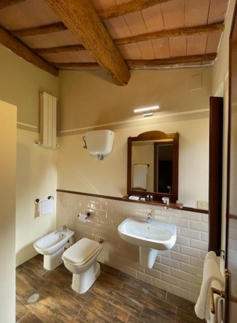 Country House Le Case Coloniche Deruta Buitenkant foto